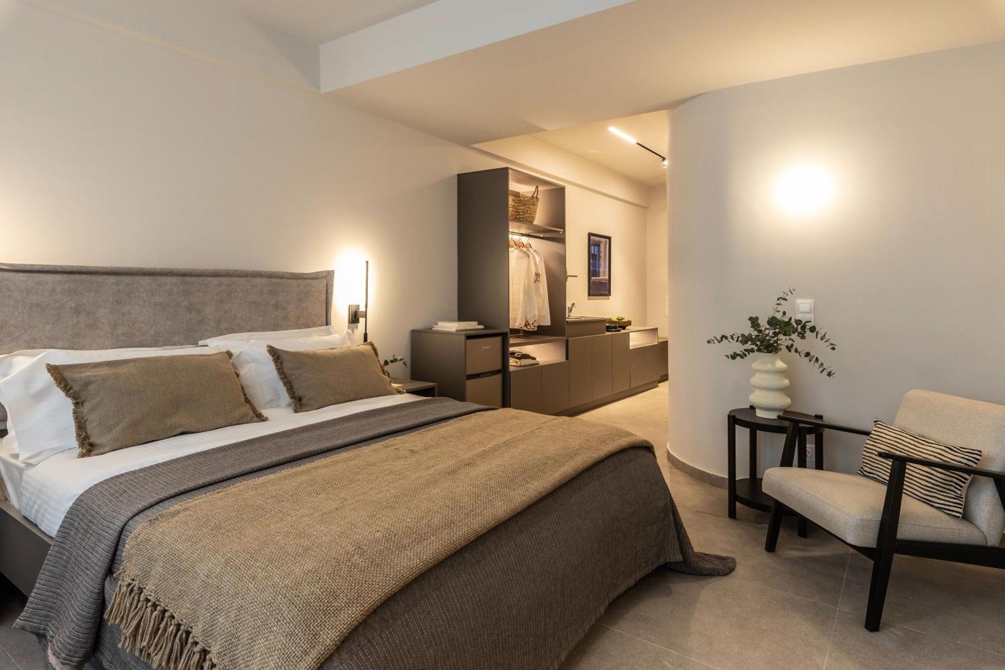 Celestial Athens Suites At Praxitelous Exterior photo