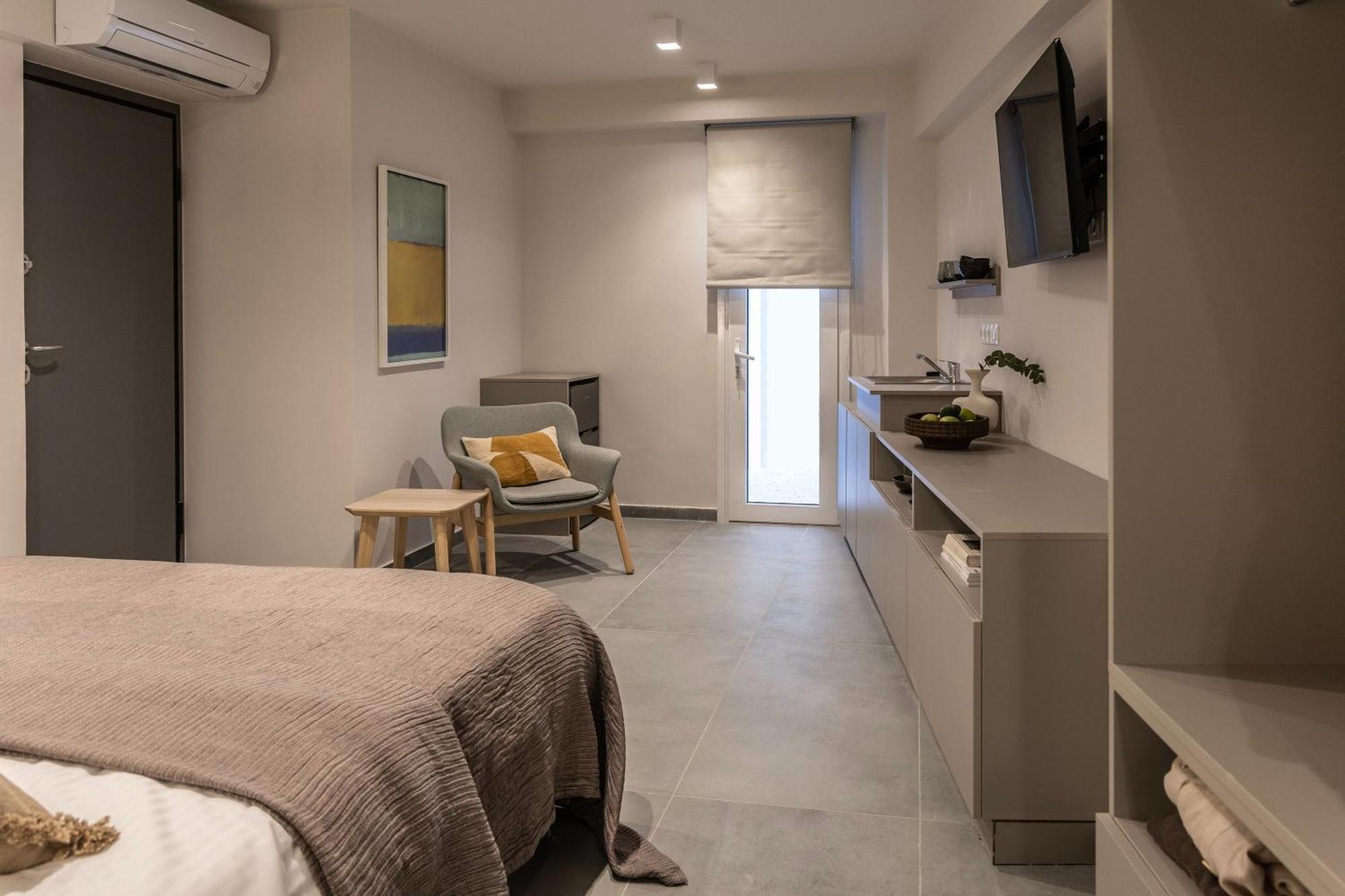 Celestial Athens Suites At Praxitelous Exterior photo