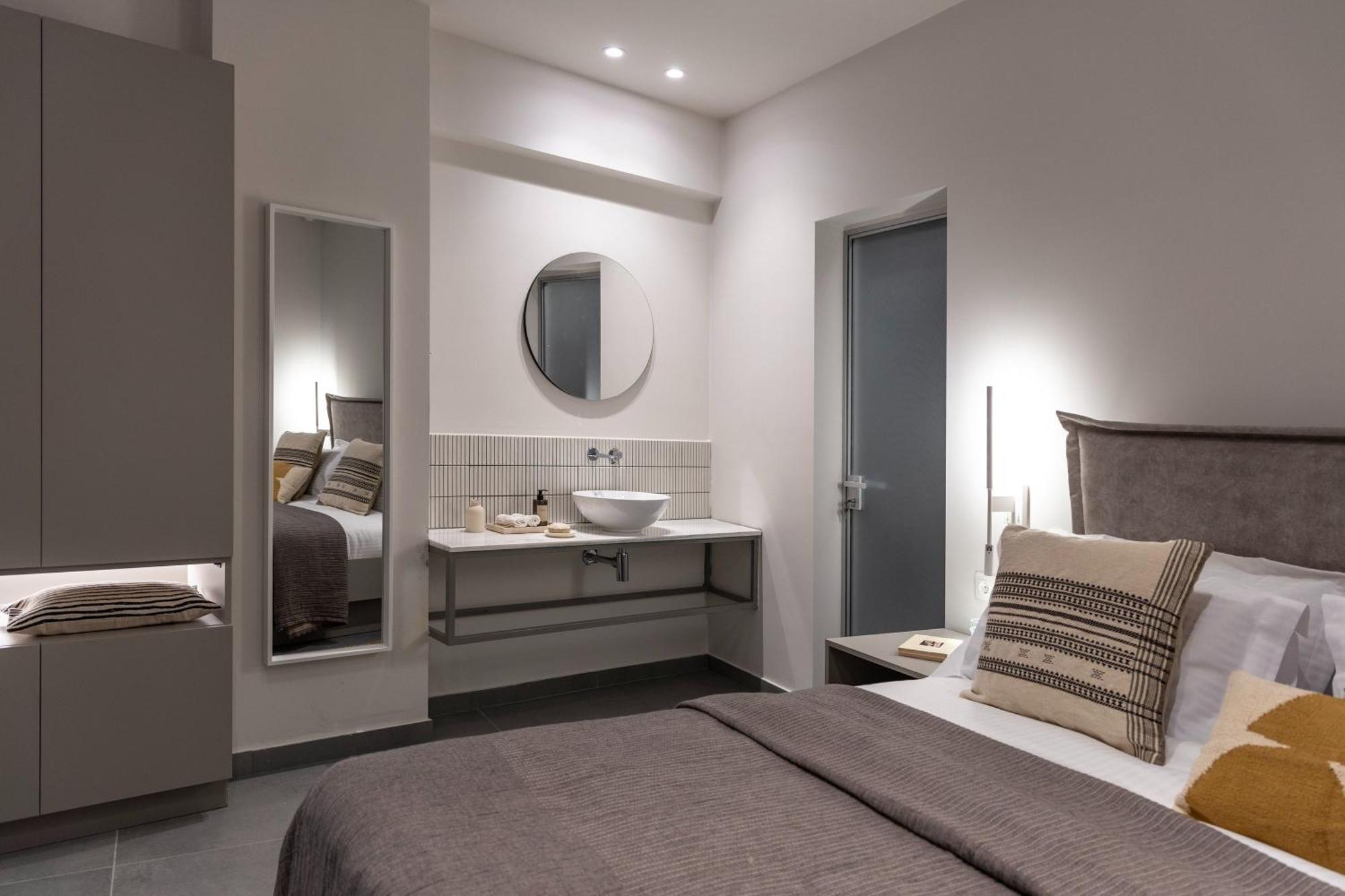 Celestial Athens Suites At Praxitelous Exterior photo