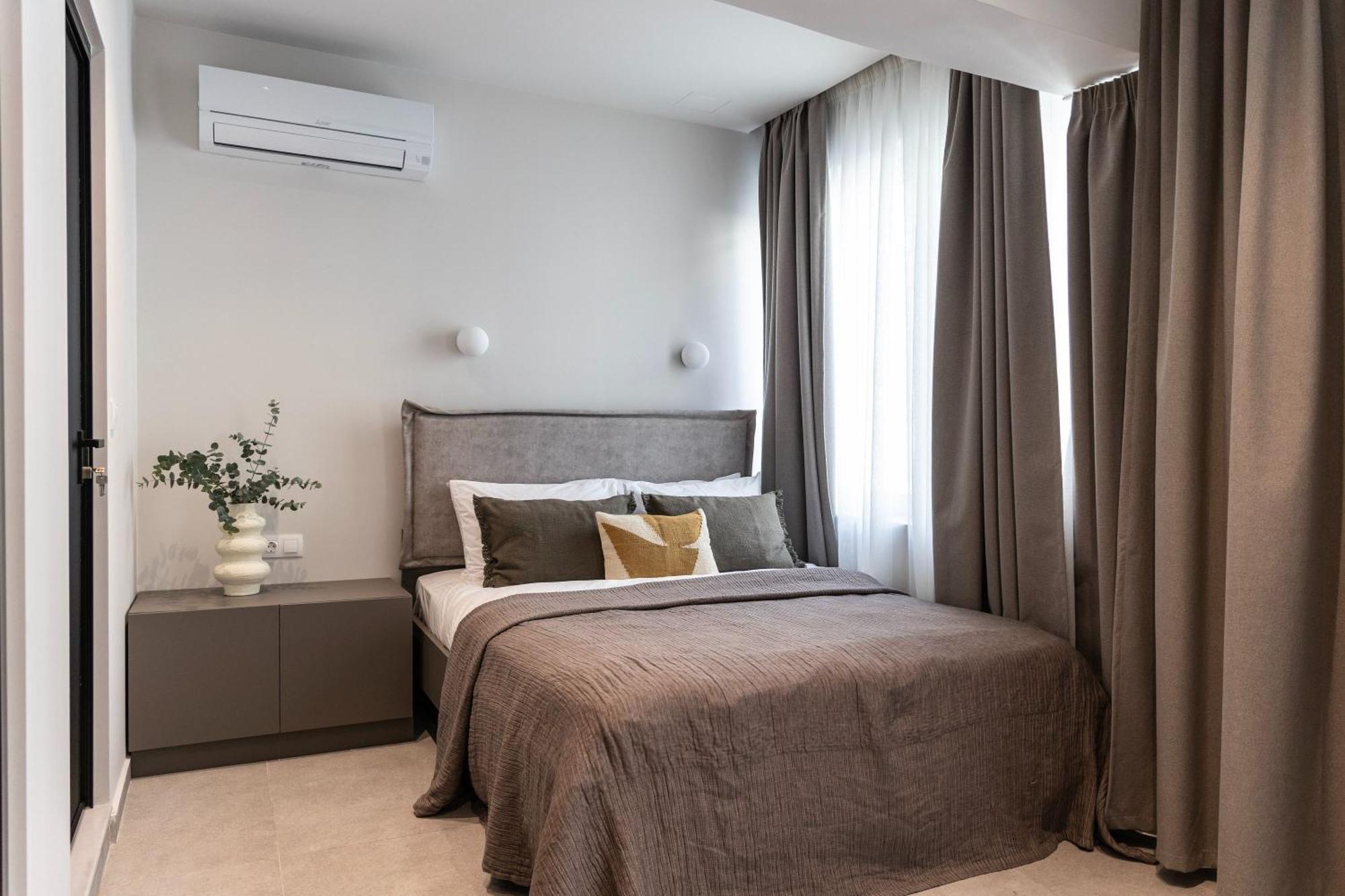 Celestial Athens Suites At Praxitelous Exterior photo