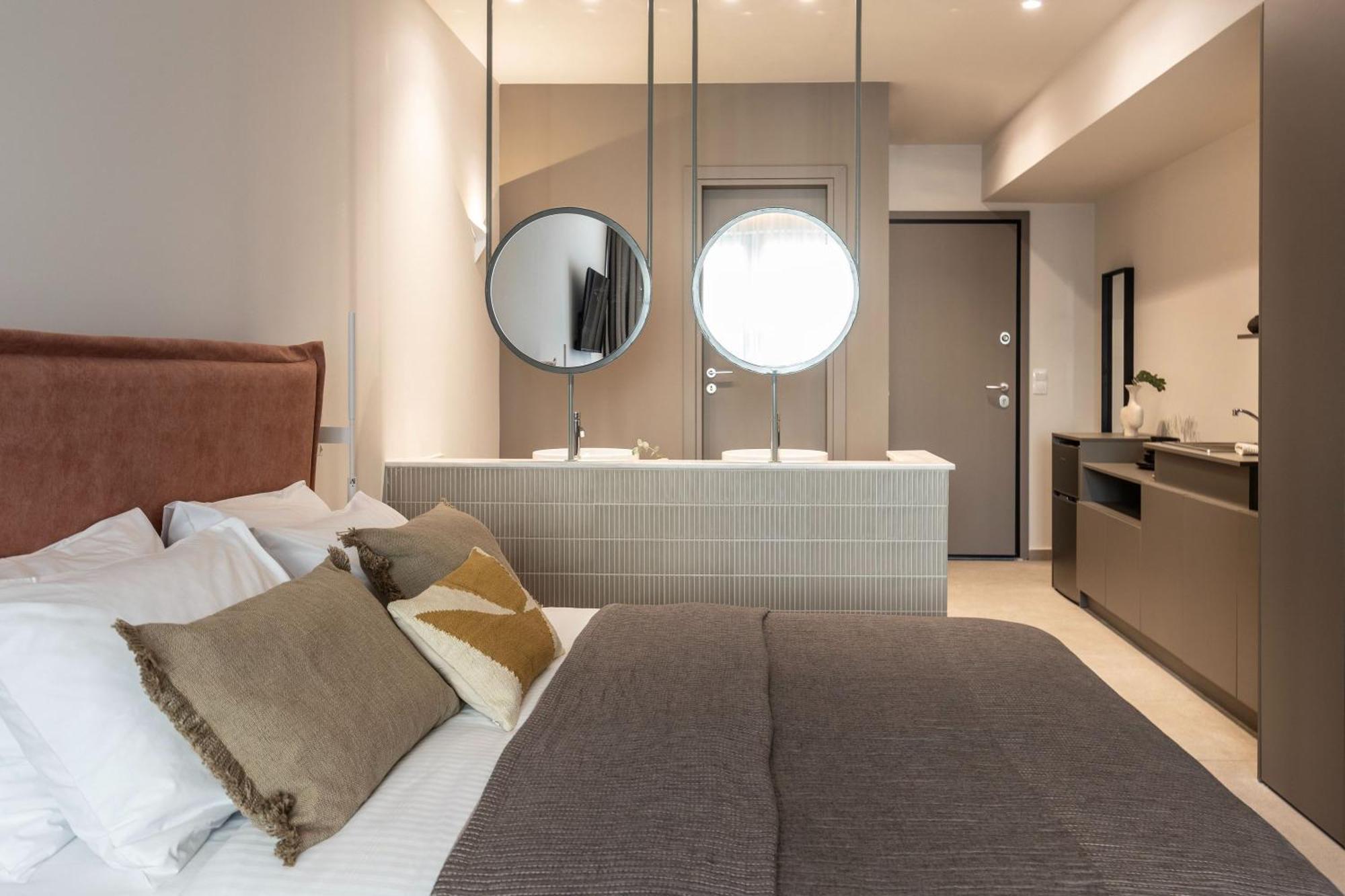 Celestial Athens Suites At Praxitelous Exterior photo