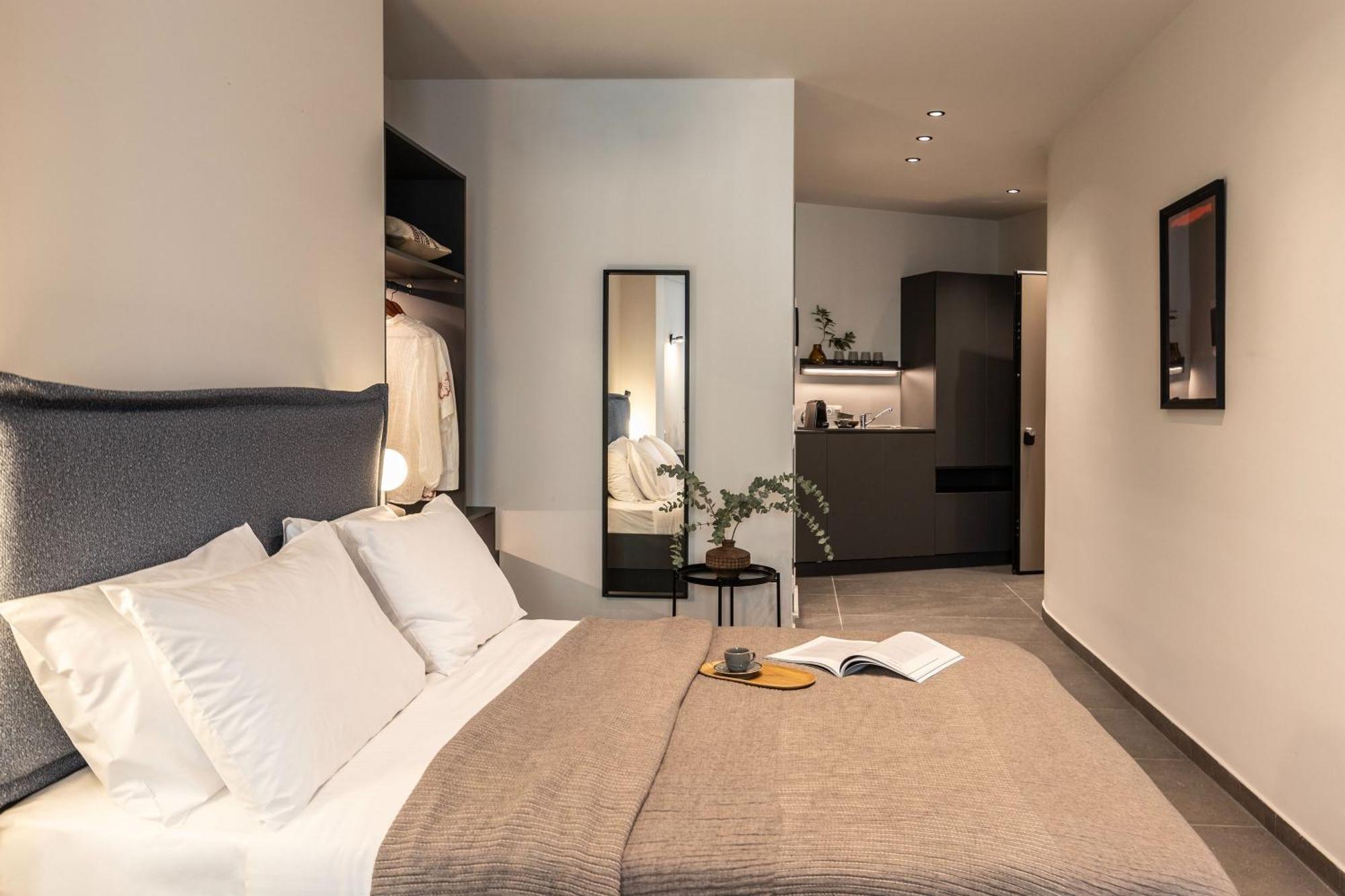 Celestial Athens Suites At Praxitelous Exterior photo