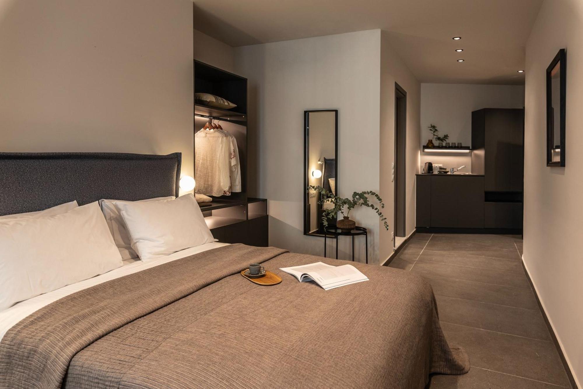 Celestial Athens Suites At Praxitelous Exterior photo